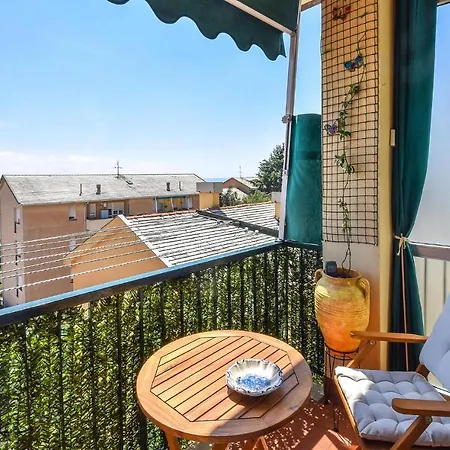 Apartment Beautiful In Pra' With Wifi And 2 Bedrooms Genua