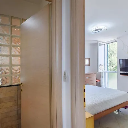 Beautiful In Pra' With Wifi And 2 Bedrooms Apartment Genua