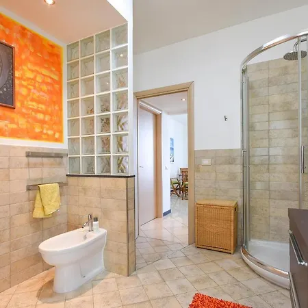 Beautiful In Pra' With Wifi And 2 Bedrooms